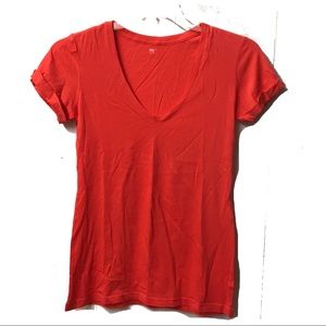 Gap short sleeve t-shirt, sz Small, red and cute